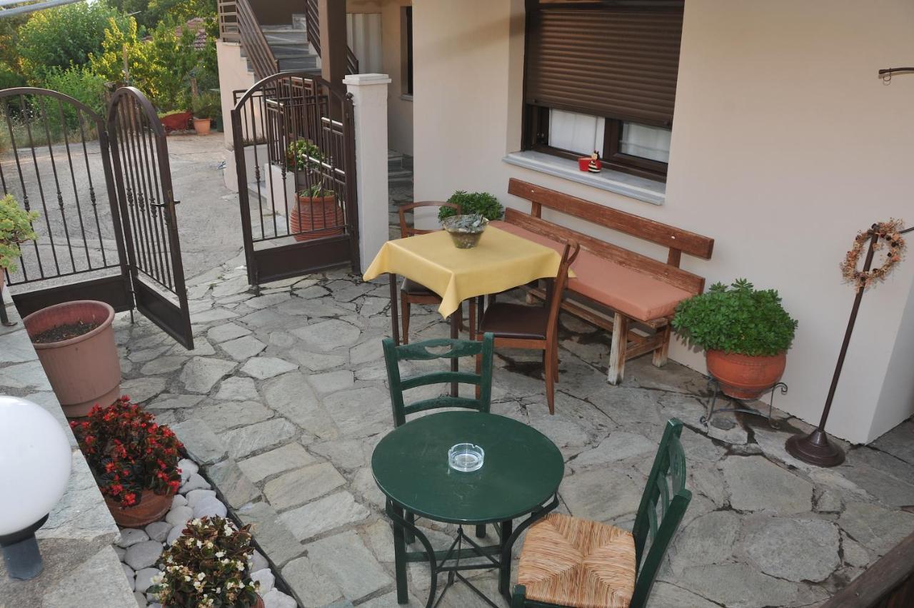 Guesthouse Bloutsos Rooms Καστράκι Εξωτερικό φωτογραφία